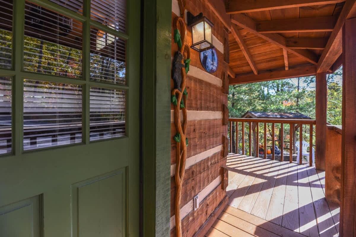 View! Cozy, Private, Fireplace, Hot Tub Log Cabin, Honeymoon! Сивиървил Екстериор снимка
